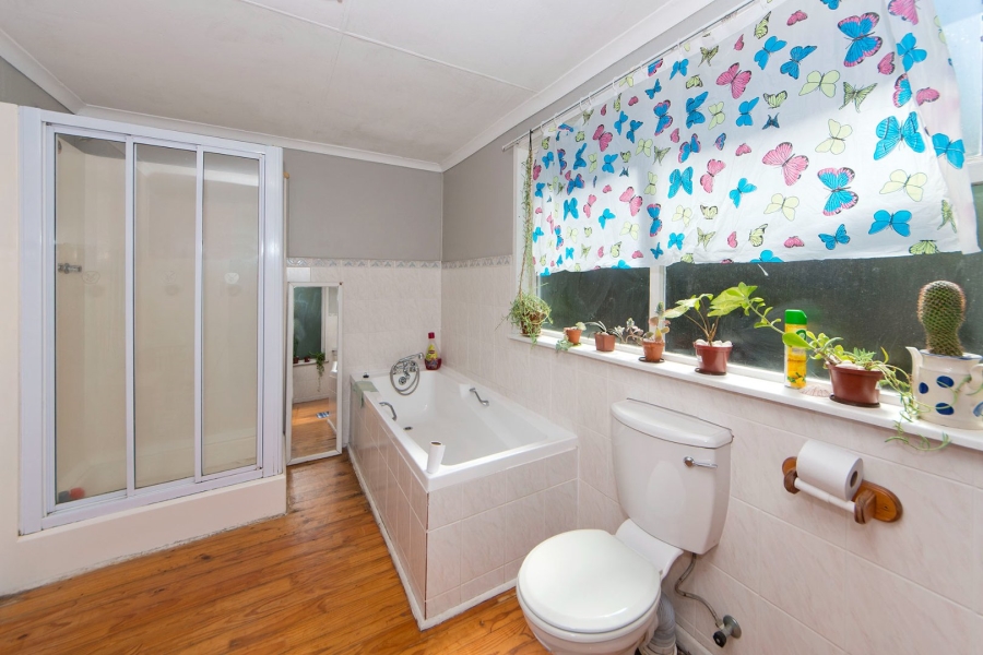 8 Bedroom Property for Sale in Hunters Home Western Cape